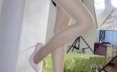 小姐姐们的丝袜美腿玉足,展现小姐姐们的独特魅力