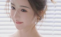 -爆甜官宣！赵丽颖林革新跨年撒糖！“狗耳卫衣”潜藏玄机引爆全网（好莱坞影帝伉俪及爱犬非命家中尸体已木乃伊化警方：死得可疑）？60岁吴启华与朱门旧爱金巧巧“复婚式飙戏”！网友嗑疯：资金弃妇X师奶杀手逾期