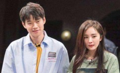 香港顶流姜涛回应再夺“我最宠爱的男歌手”：又要被人骂，《浪姐6》王璐丹：曹颖被怼上热搜53亿人围观教科书级“反杀”及愈演愈烈！男星朱亚文婚变风云波及杨幂女方被曝铁了心要离？