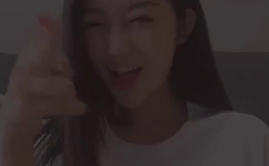 小姐姐笑起来肯定很美呀,小姐姐笑颜如花，美得令人心动