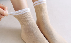 袜子女,女生视角下的友情与成长